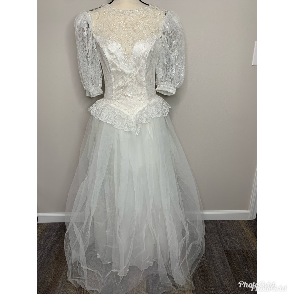 Vintage Gunne Sax by Jessica Mcclintock Wedding dress